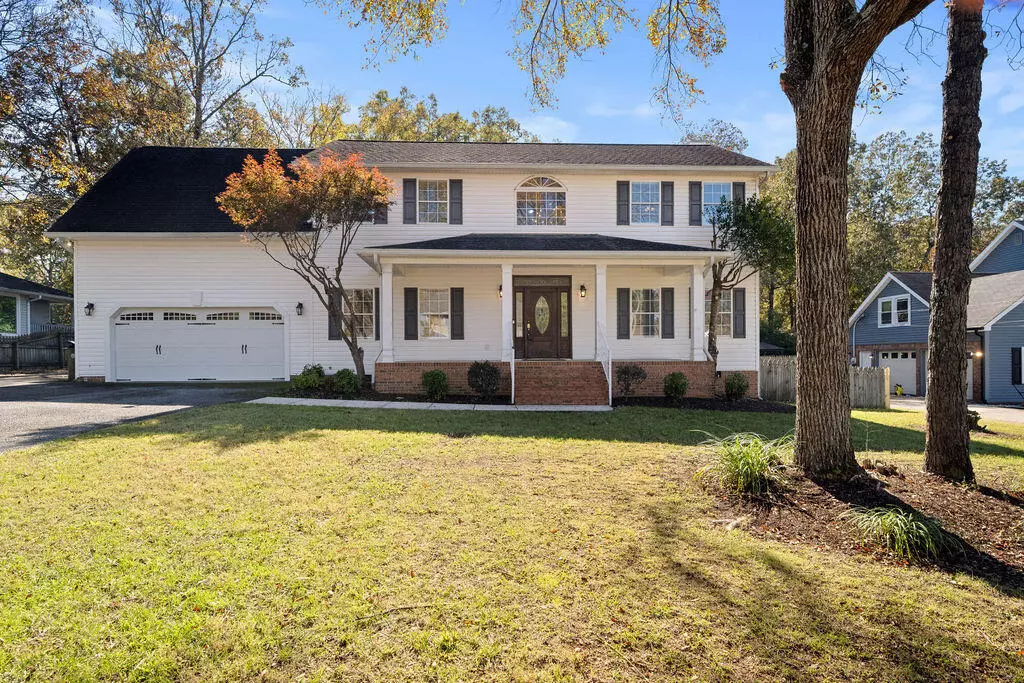 Fort Oglethorpe, GA 30742,325 Mockingbird LN