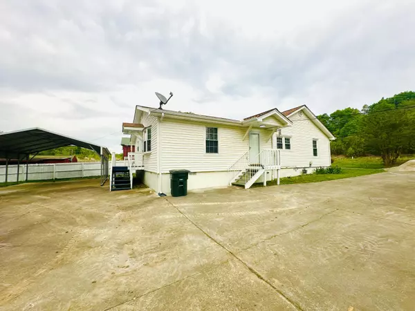 8827 Brainerd RD, Chattanooga, TN 37421