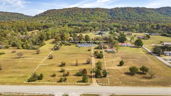 Ooltewah, TN 37363,8706 Ooltewah Georgetown RD
