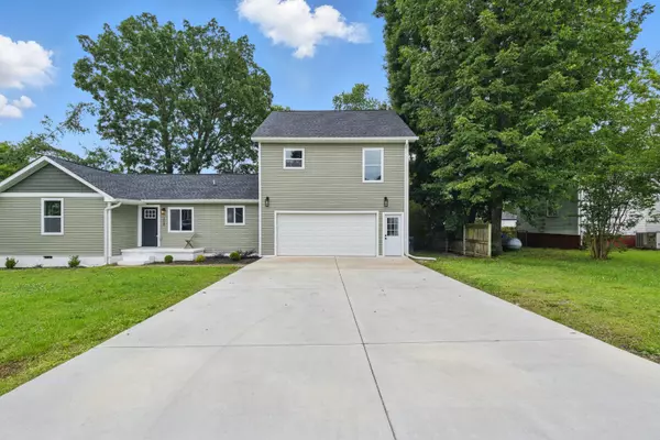 1024 Hurst ST, East Ridge, TN 37412