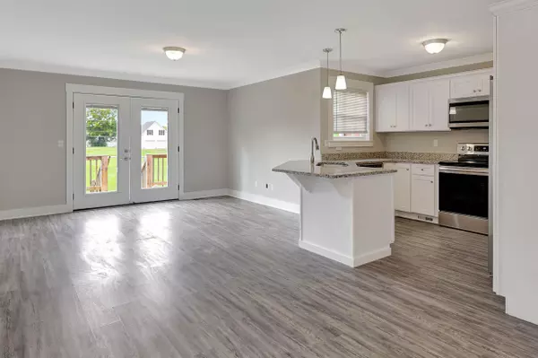 Ooltewah, TN 37363,5652 High ST