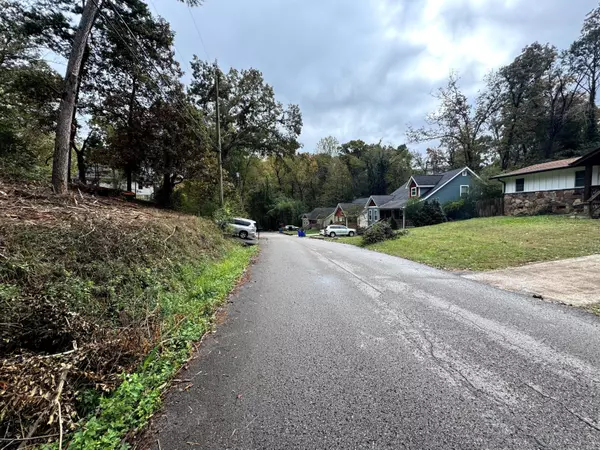 217 & 221 Ridgewood AVE, Chattanooga, TN 37415