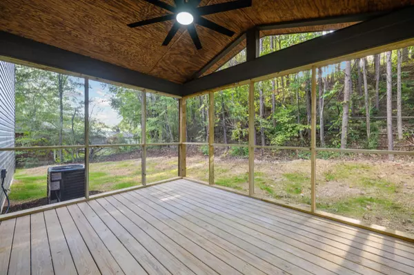 Chattanooga, TN 37415,655 Lupton DR