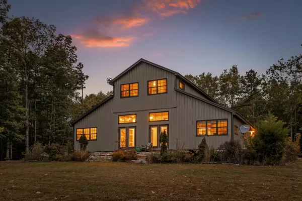 Pikeville, TN 37367,400 Maple TRL