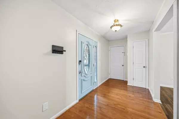 Soddy Daisy, TN 37379,2228 Lakesite DR