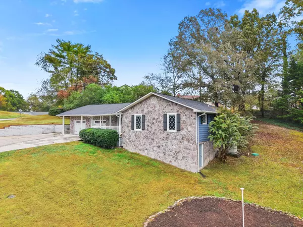 Soddy Daisy, TN 37379,2228 Lakesite DR