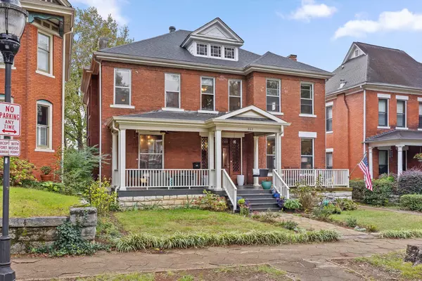 Chattanooga, TN 37403,862 Oak ST