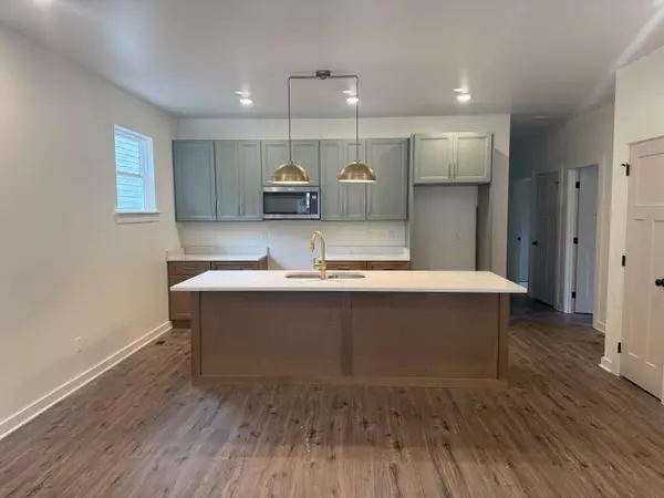 Chattanooga, TN 37407,3201 15th AVE