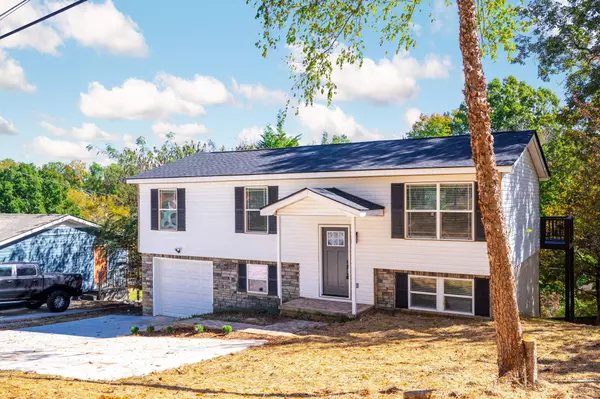 Hixson, TN 37343,8434 Crabtree RD