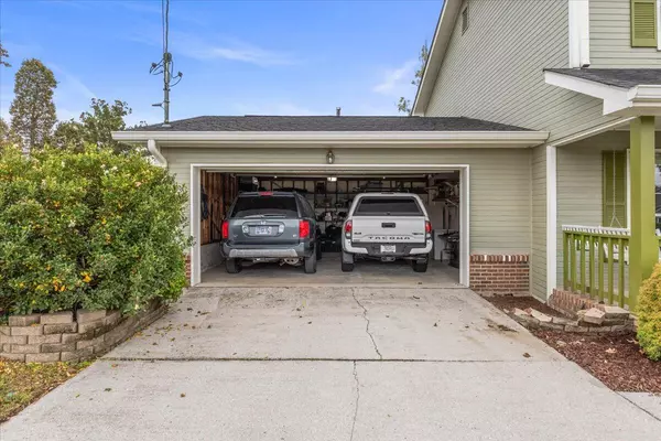 Chattanooga, TN 37421,8120 Fallen Maple DR