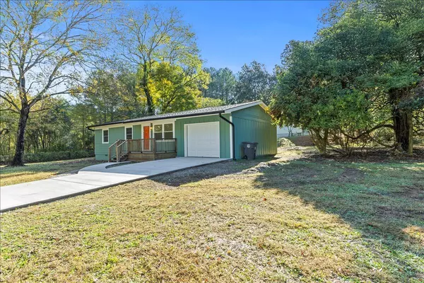 Lafayette, GA 30728,214 East AVE