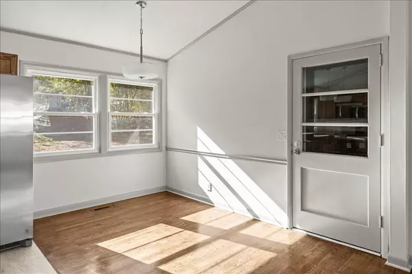 Lafayette, GA 30728,214 East AVE