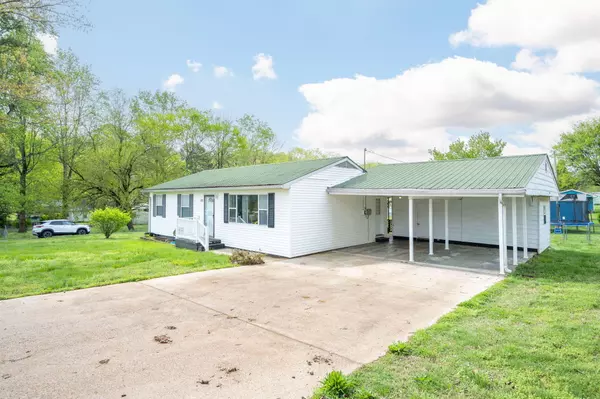 Dayton, TN 37321,171 Lilac AVE