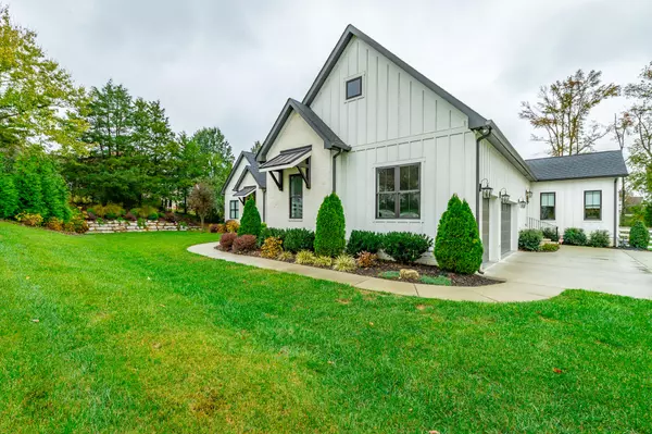 Chattanooga, TN 37421,9835 Cross Gate RD