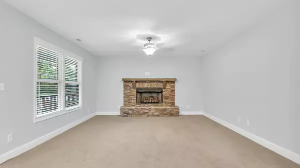 Chattanooga, TN 37405,641 Lullwater RD