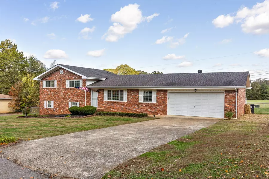 7857 Parkshore CIR, Hixson, TN 37343