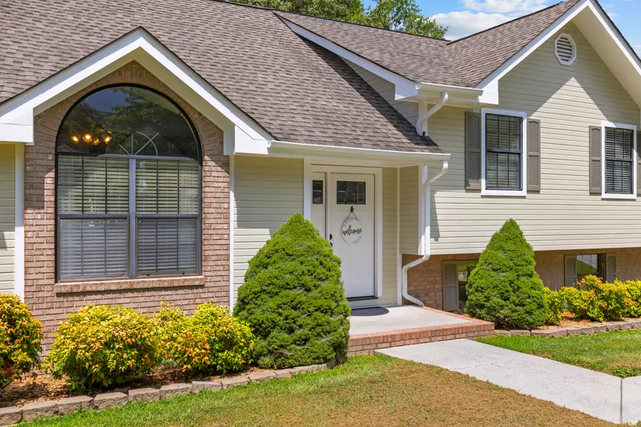 141 Debbie LN, Ringgold, GA 30736