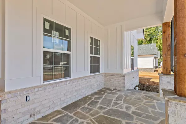 Chatsworth, GA 30705,123 Riley ST