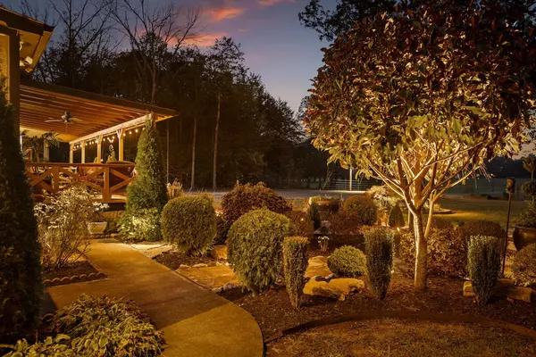 Ooltewah, TN 37363,9812 Snow Hill RD