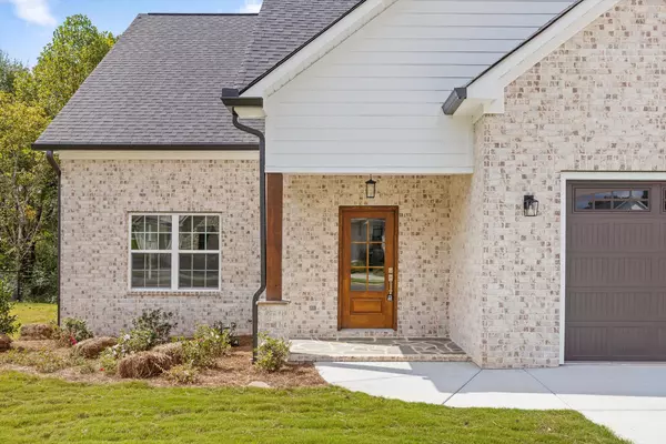 Chatsworth, GA 30705,104 Madison West ST