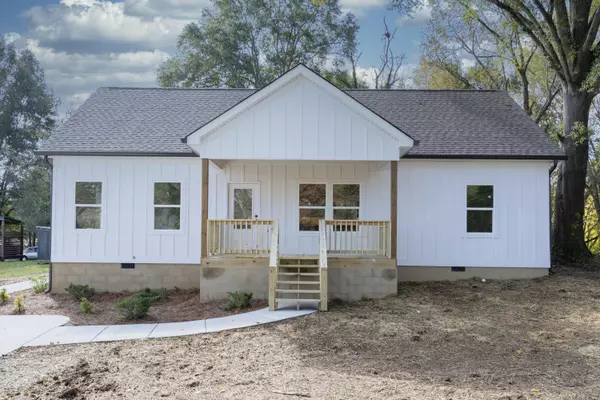 505 Mclemore ST, Lafayette, GA 30728