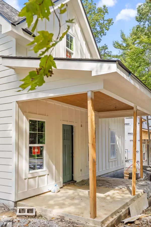 Signal Mountain, TN 37377,2119 Oak ST