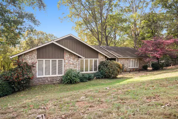 Chattanooga, TN 37415,5710 Queen Aire LN