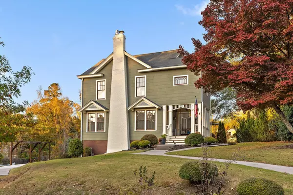 Chattanooga, TN 37411,330 Crestway DR