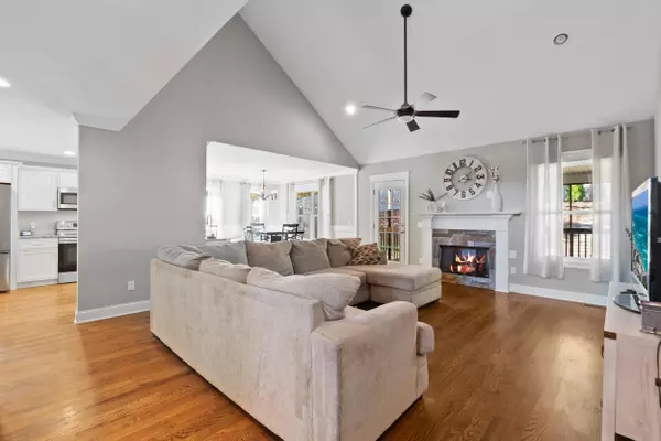 Chattanooga, TN 37421,8672 Maple Valley DR