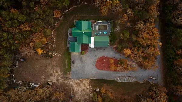 Cloudland, GA 30731,504 Wolf RUN