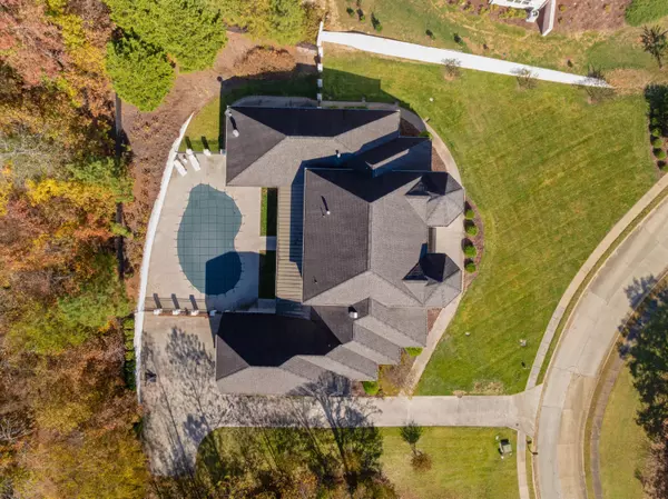 Cleveland, TN 37312,715 Pembridge CIR