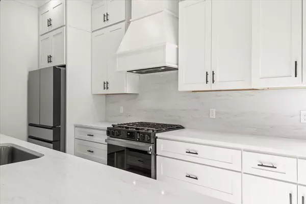 Apison, TN 37302,10549 E Brainerd RD