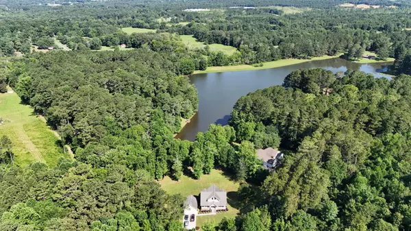 Cohutta, GA 30710,924 Black Bass RD