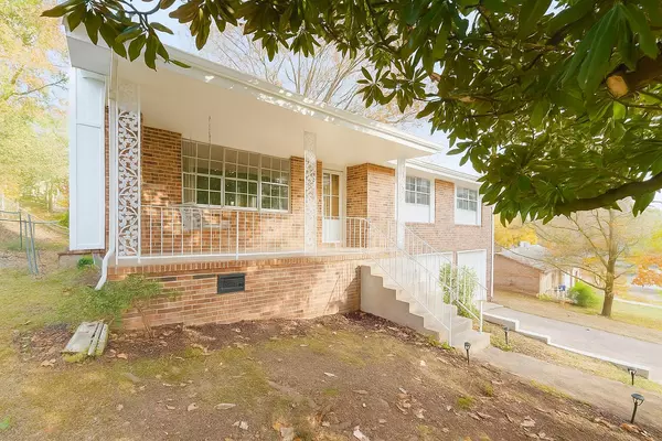 Rossville, GA 30741,946 Greenhill DR