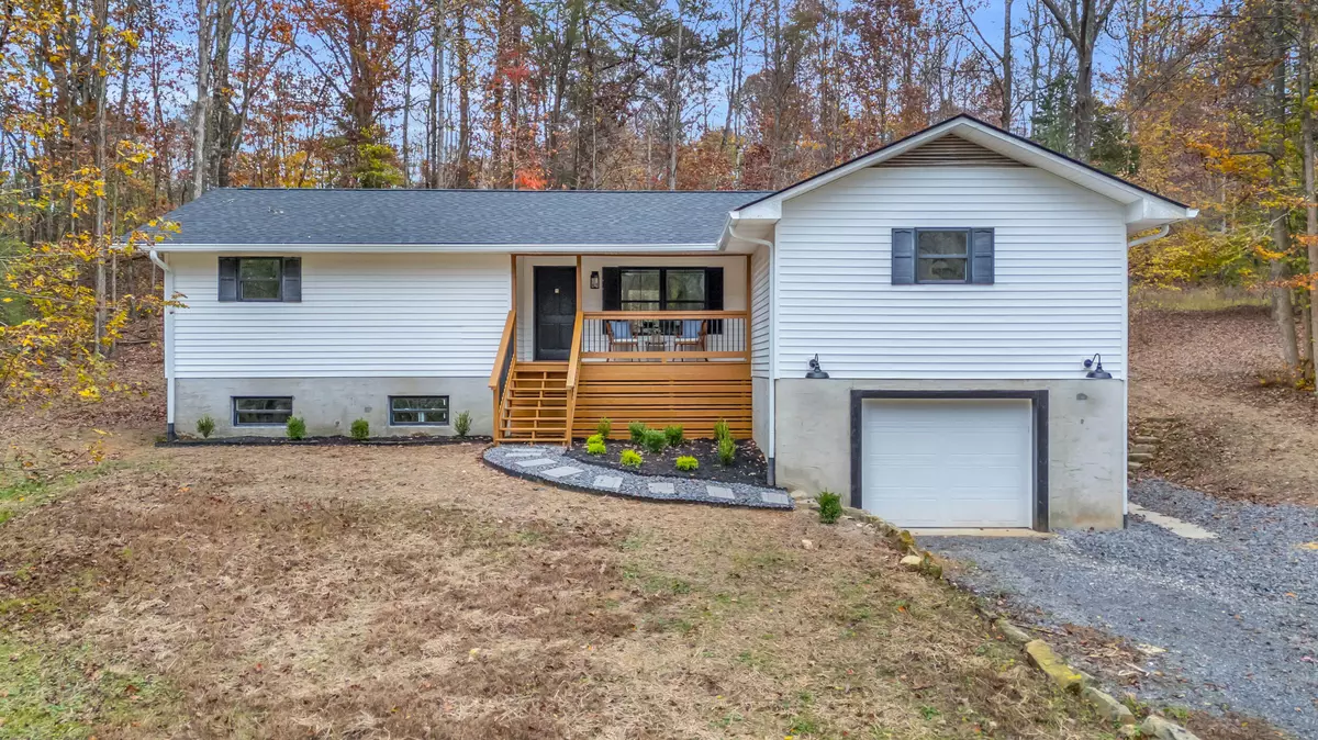 Soddy Daisy, TN 37379,218 Coleman RD