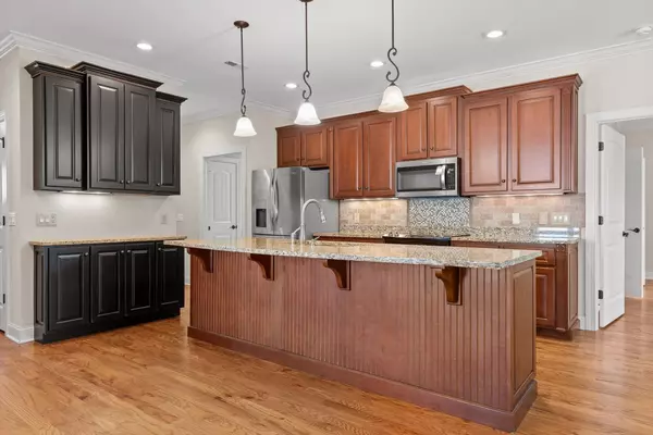 Ooltewah, TN 37363,9356 Leyland DR