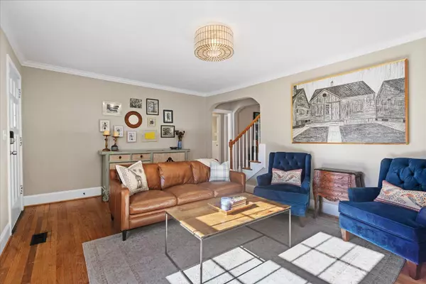 Chattanooga, TN 37404,2411 Shady LN