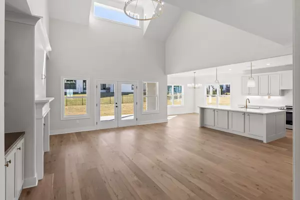 Ooltewah, TN 37363,8296 Coldwater CT