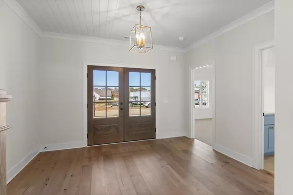 Ooltewah, TN 37363,8296 Coldwater CT