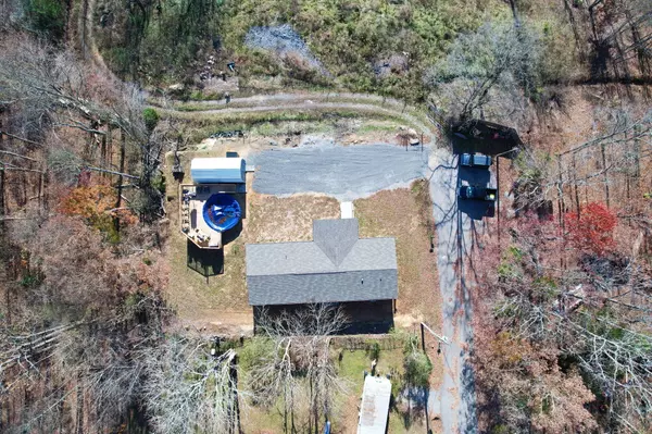 Signal Mountain, TN 37377,221 Dandy RD