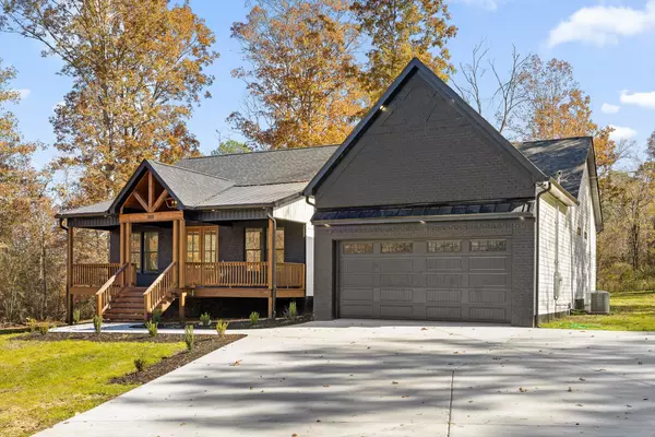 308 Cloud RD, Trenton, GA 30752