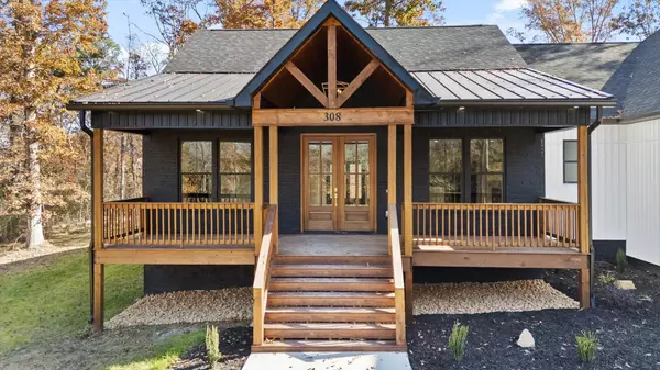 Trenton, GA 30752,308 Cloud RD