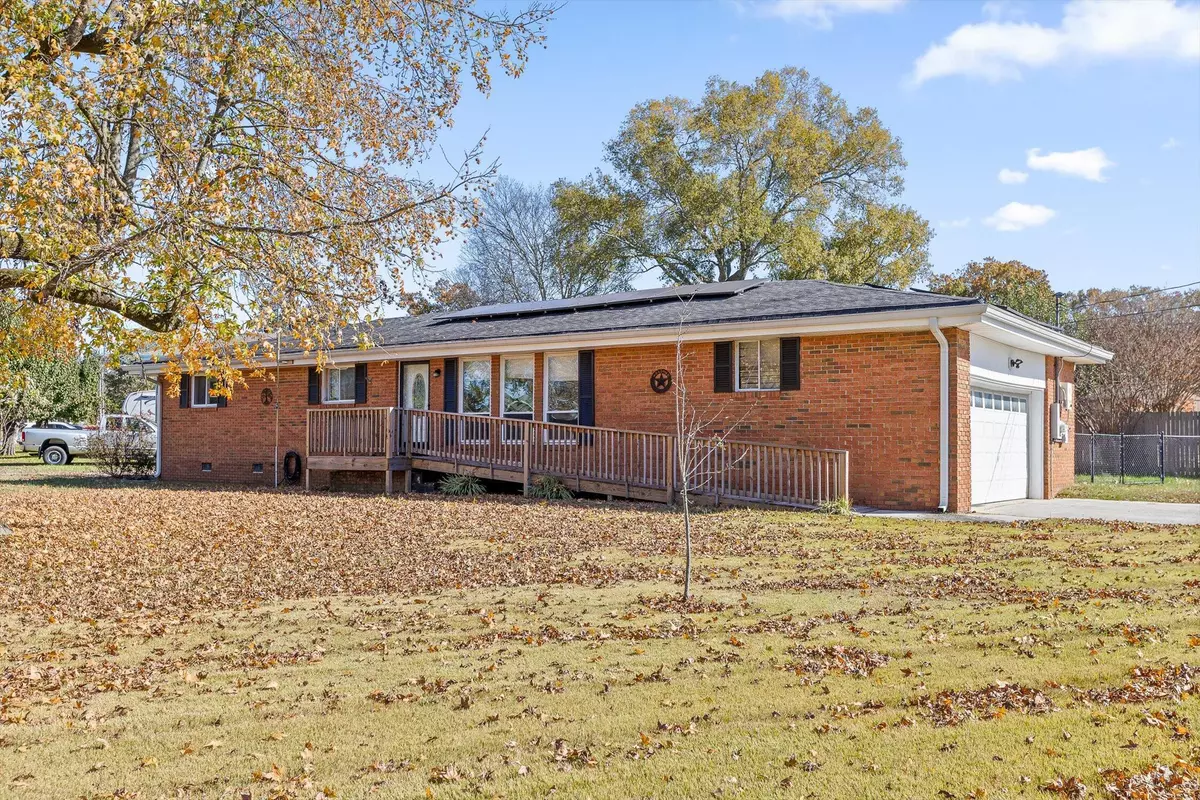 Fort Oglethorpe, GA 30742,99 Battlewood DR