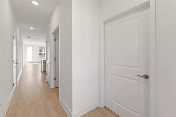 Ooltewah, TN 37363,8850 James Creek DR