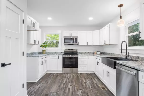 Harrison, TN 37341,7128 Golden Pond LN