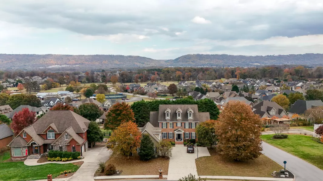 7416 Splendid View DR, Ooltewah, TN 37363