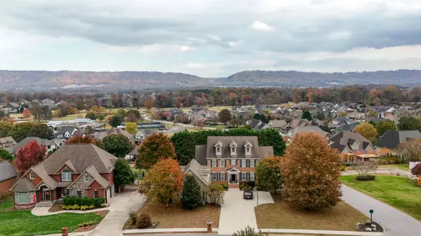 7416 Splendid View DR, Ooltewah, TN 37363