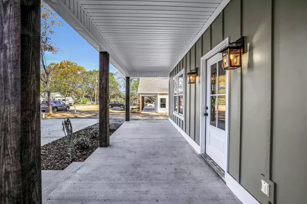 Chattanooga, TN 37406,4026 Meadow LN