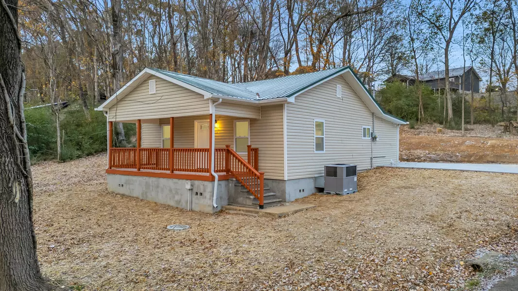 104 Frankfort ST, Athens, TN 37303