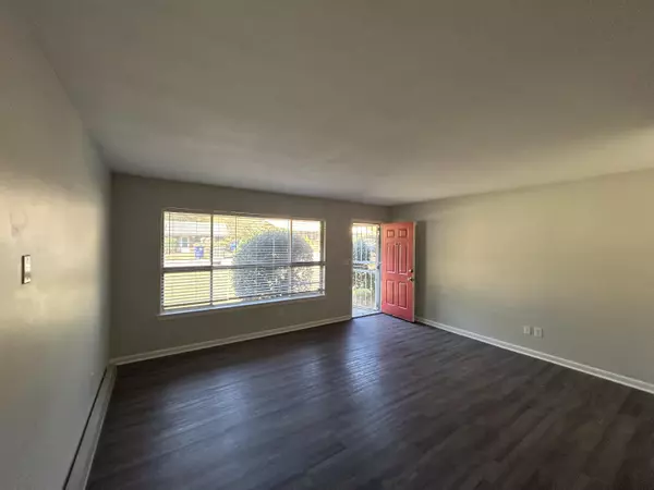 Chattanooga, TN 37416,4048/4050 Arbor Place LN